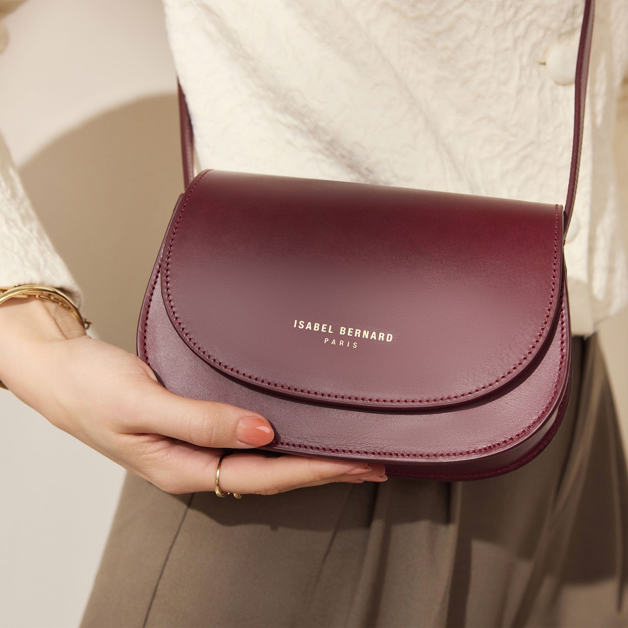 Montmartre Manon bordeaux red vegetable tanned leather crossbody bag