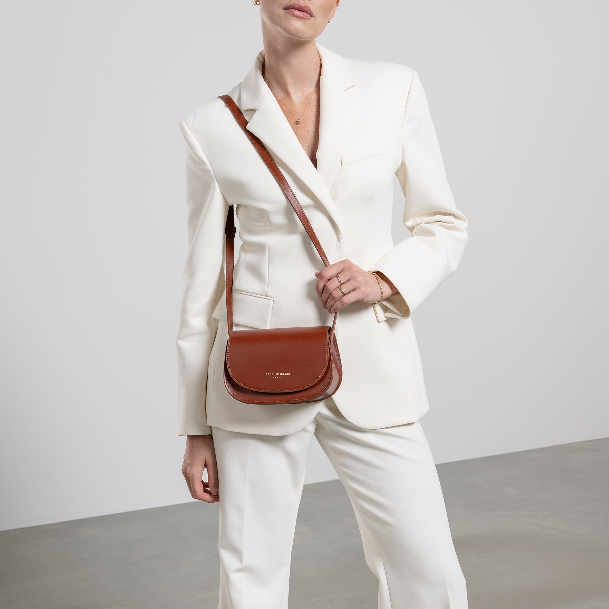 Montmartre Manon cognac vegetable tanned leather crossbody bag