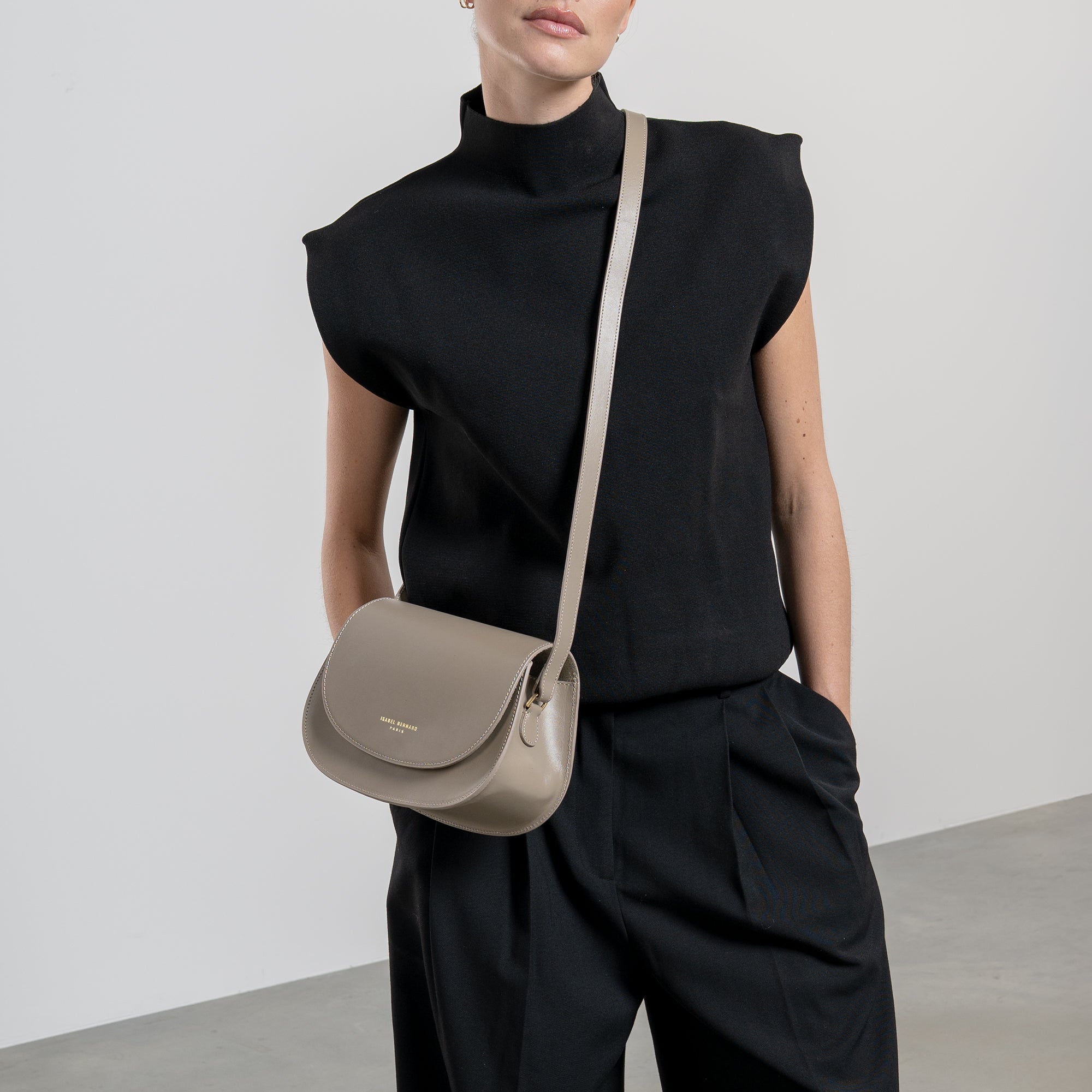 Montmartre Madelon taupe vegetable tanned leather crossbody bag