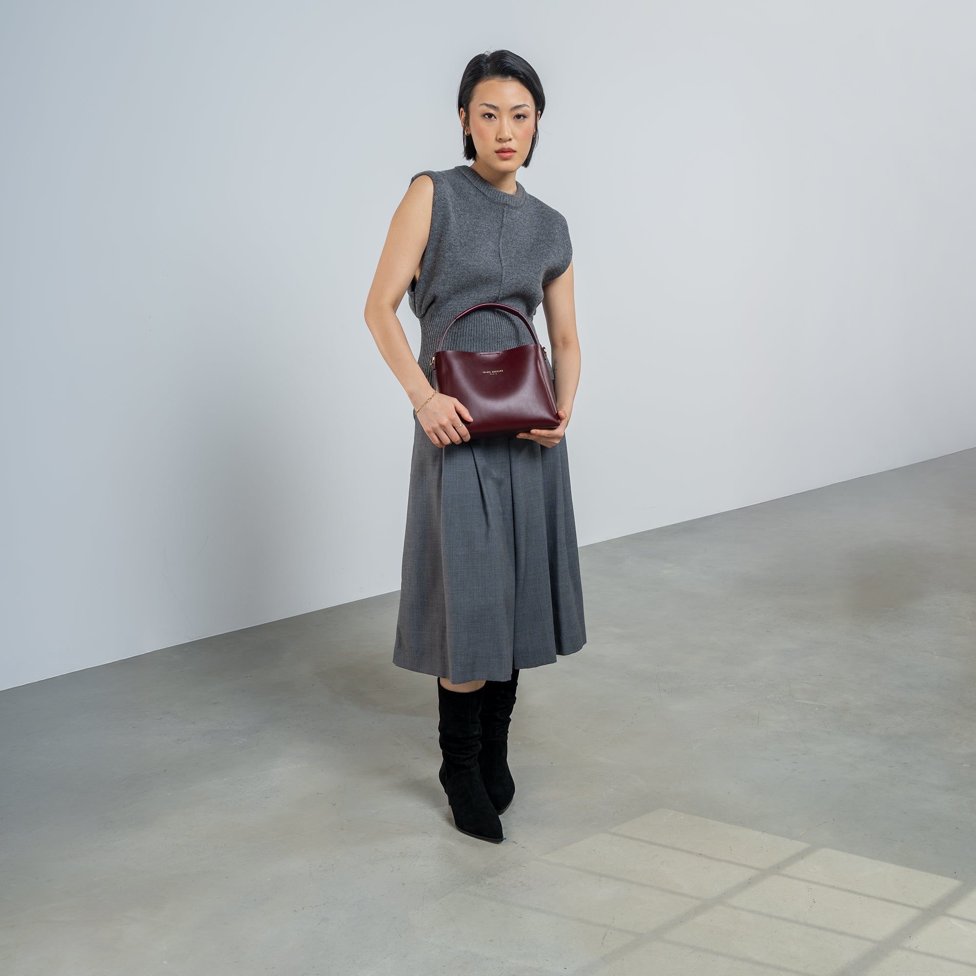 Montmartre Béatrice Midi bordeaux vegetable tanned leather handbag