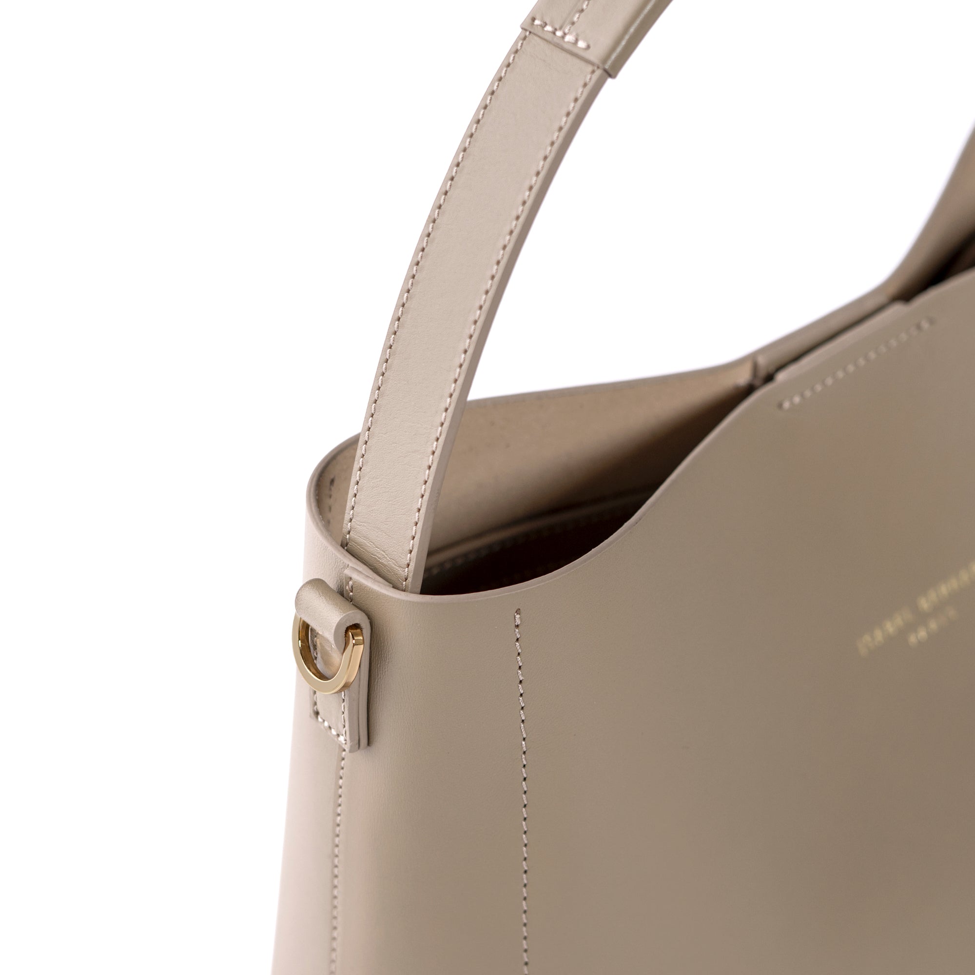 Montmartre Béatrice taupe vegetable tanned leather handbag