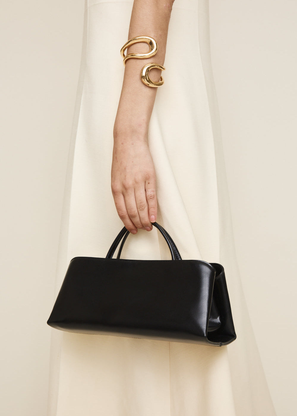 Gold Noir Éclair Bag