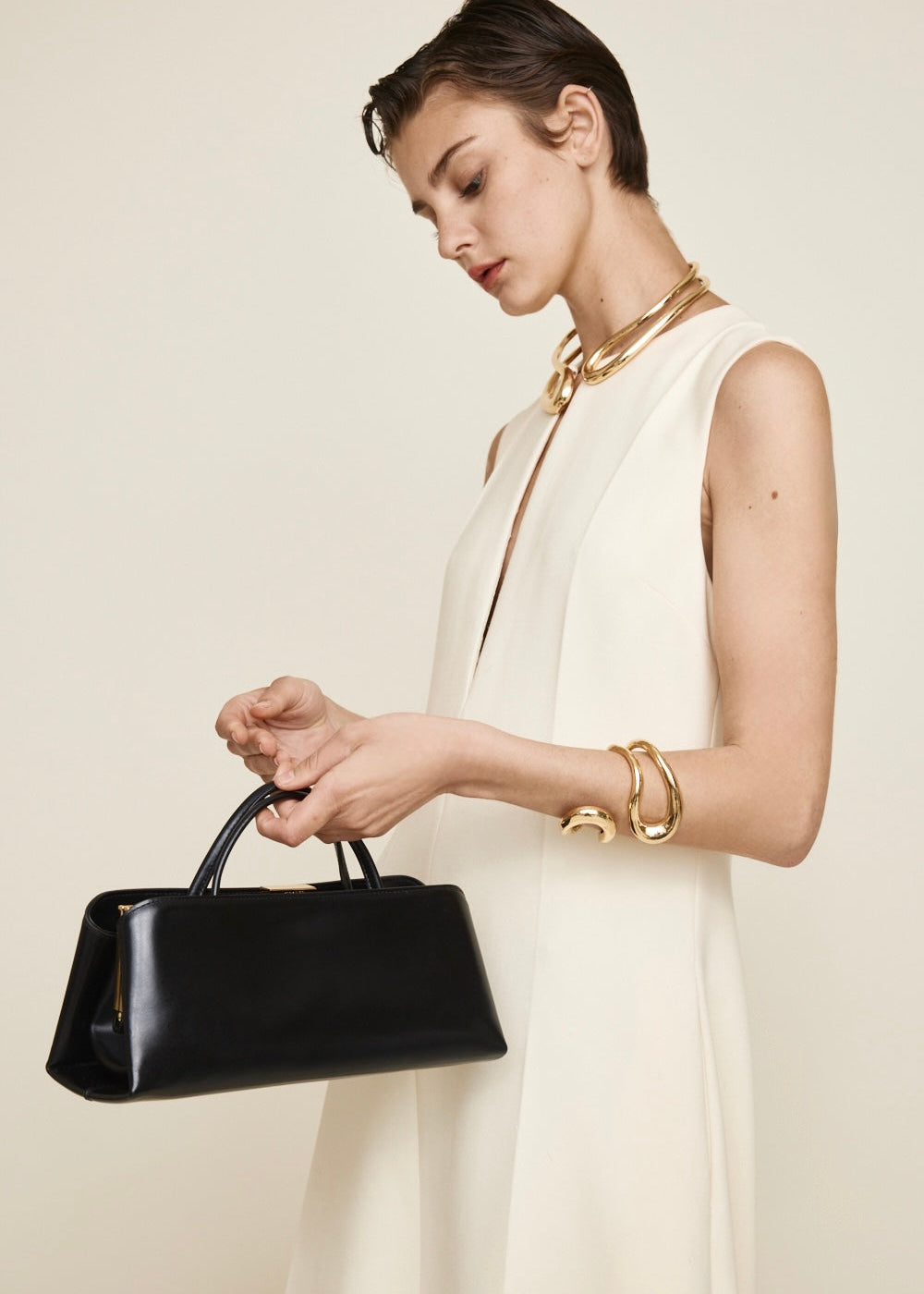 Gold Noir Éclair Bag