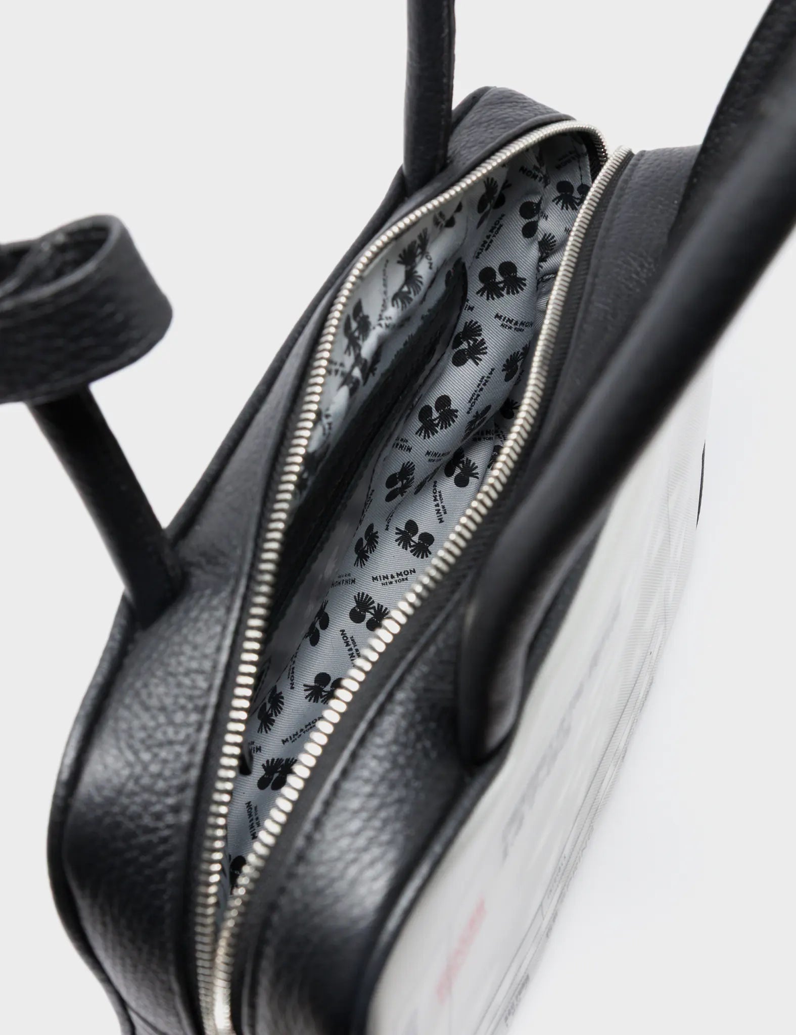 121 Shoulder Bag Black Leather - The Good Carrier Design