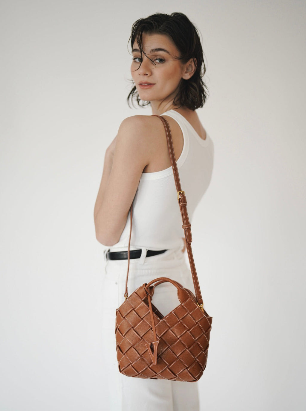 Caramel Woven Basket Bag