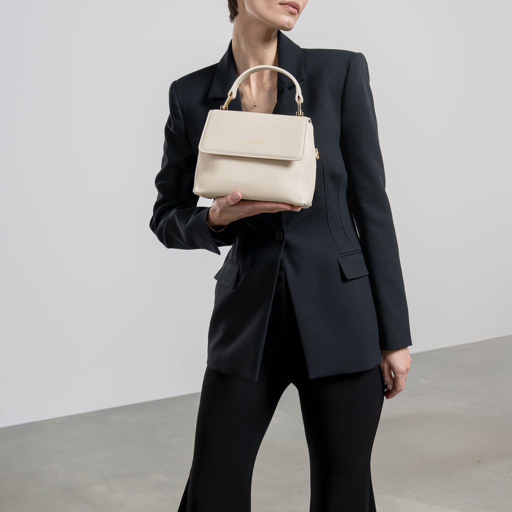 Femme Forte Heline cream calfskin leather handbag