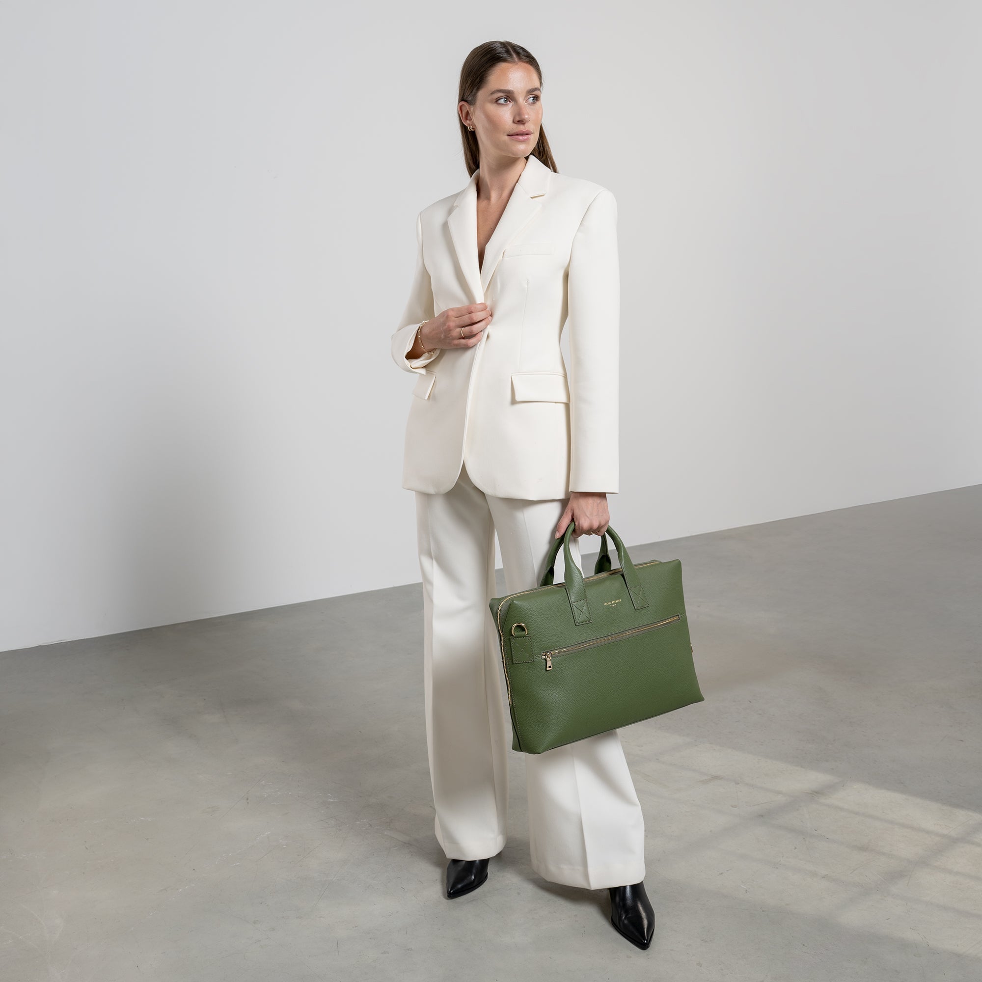 Cadeau d'Isabel green calfskin leather handbag and wallet set