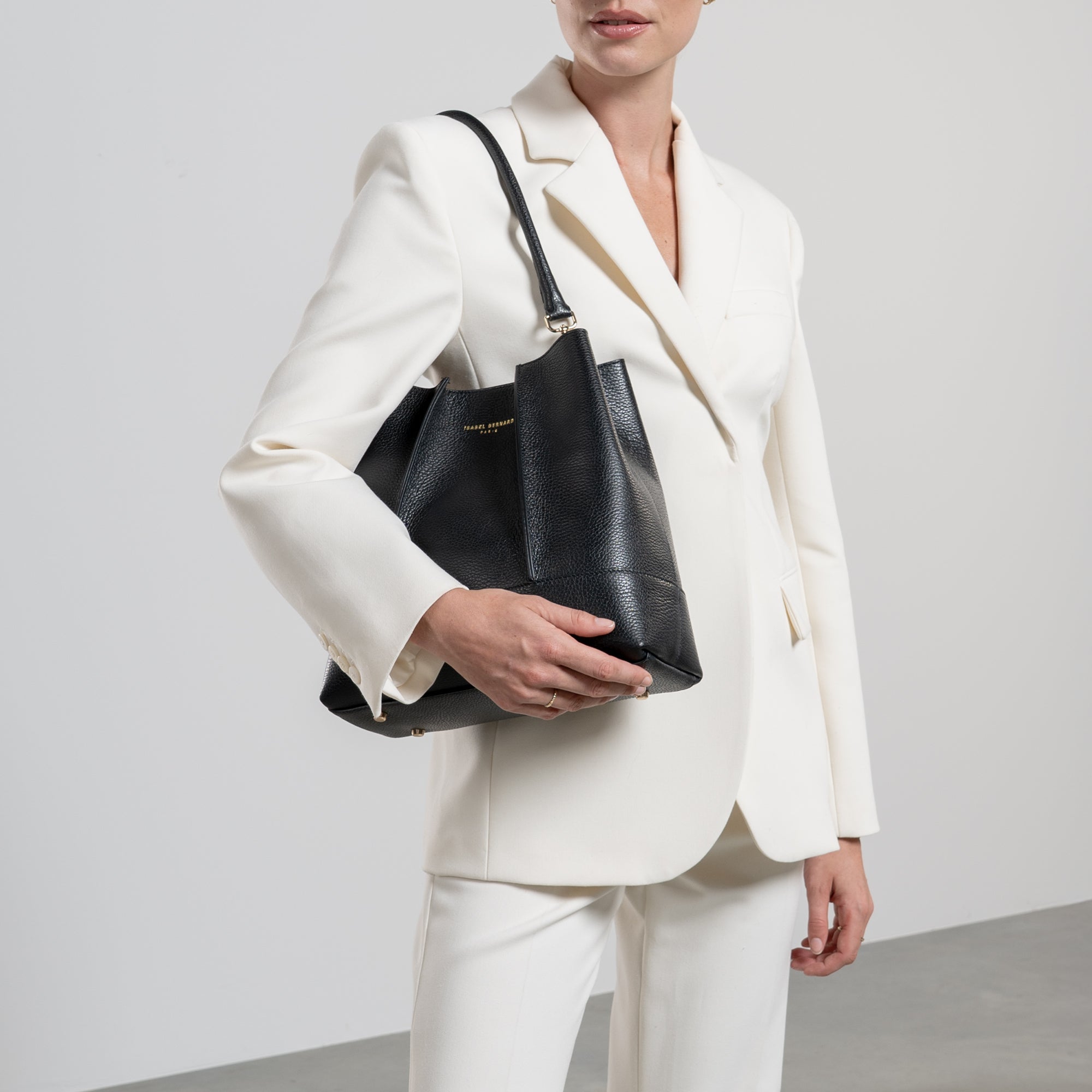 Femme Forte Macie black calfskin leather shoulder bag