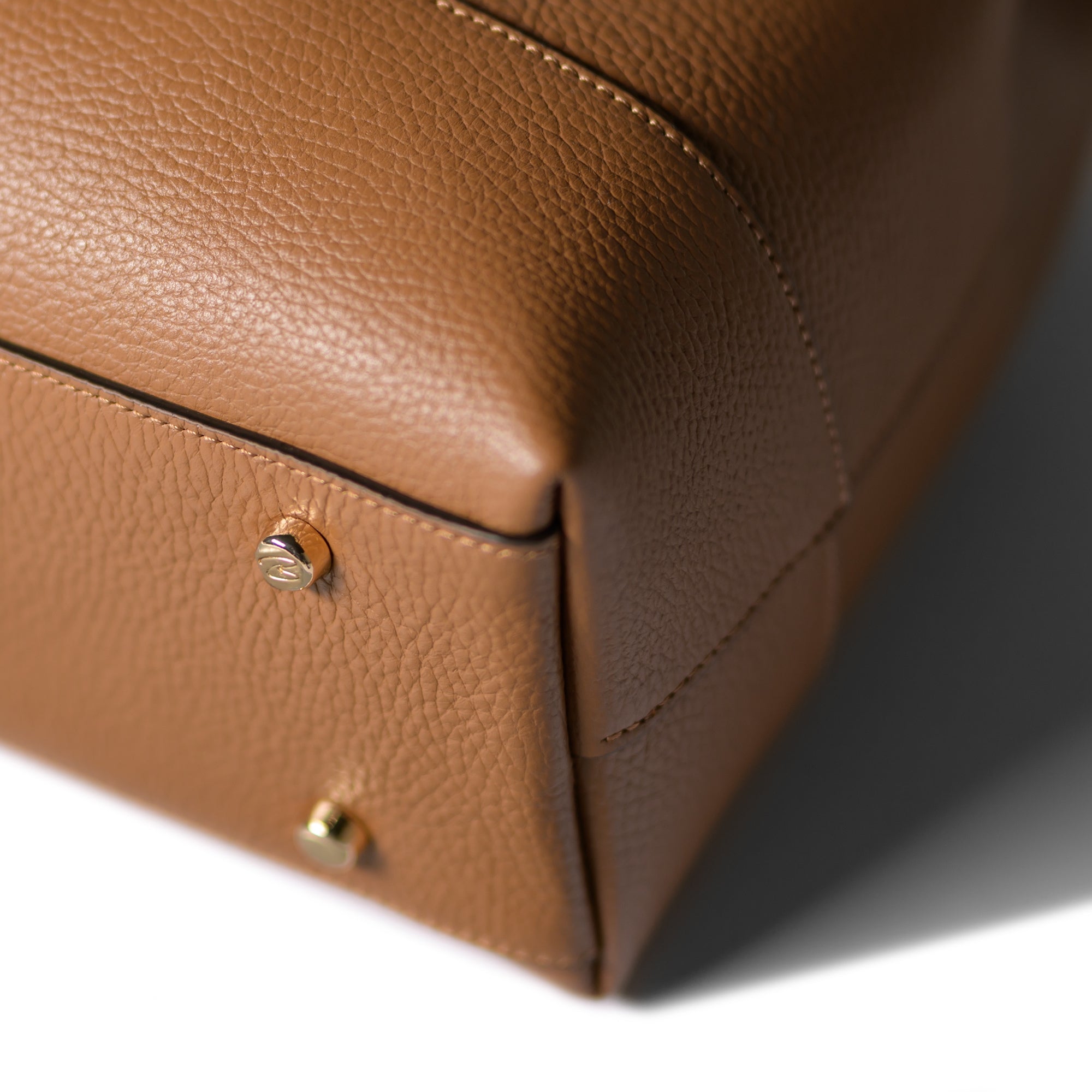 Femme Forte Macie cognac calfskin leather shoulder bag