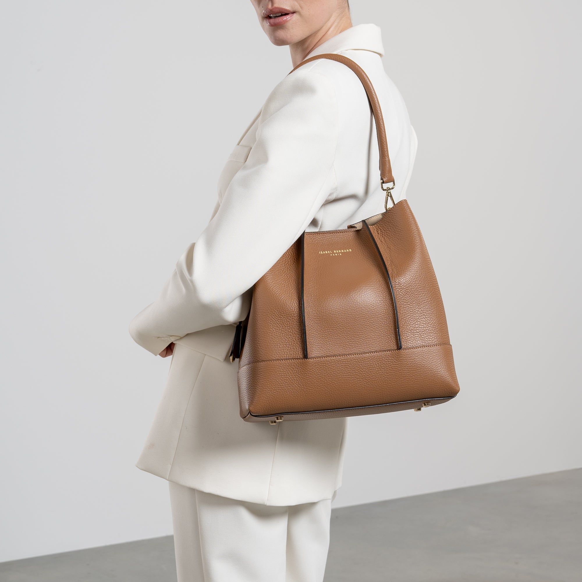 Femme Forte Macie cognac calfskin leather shoulder bag