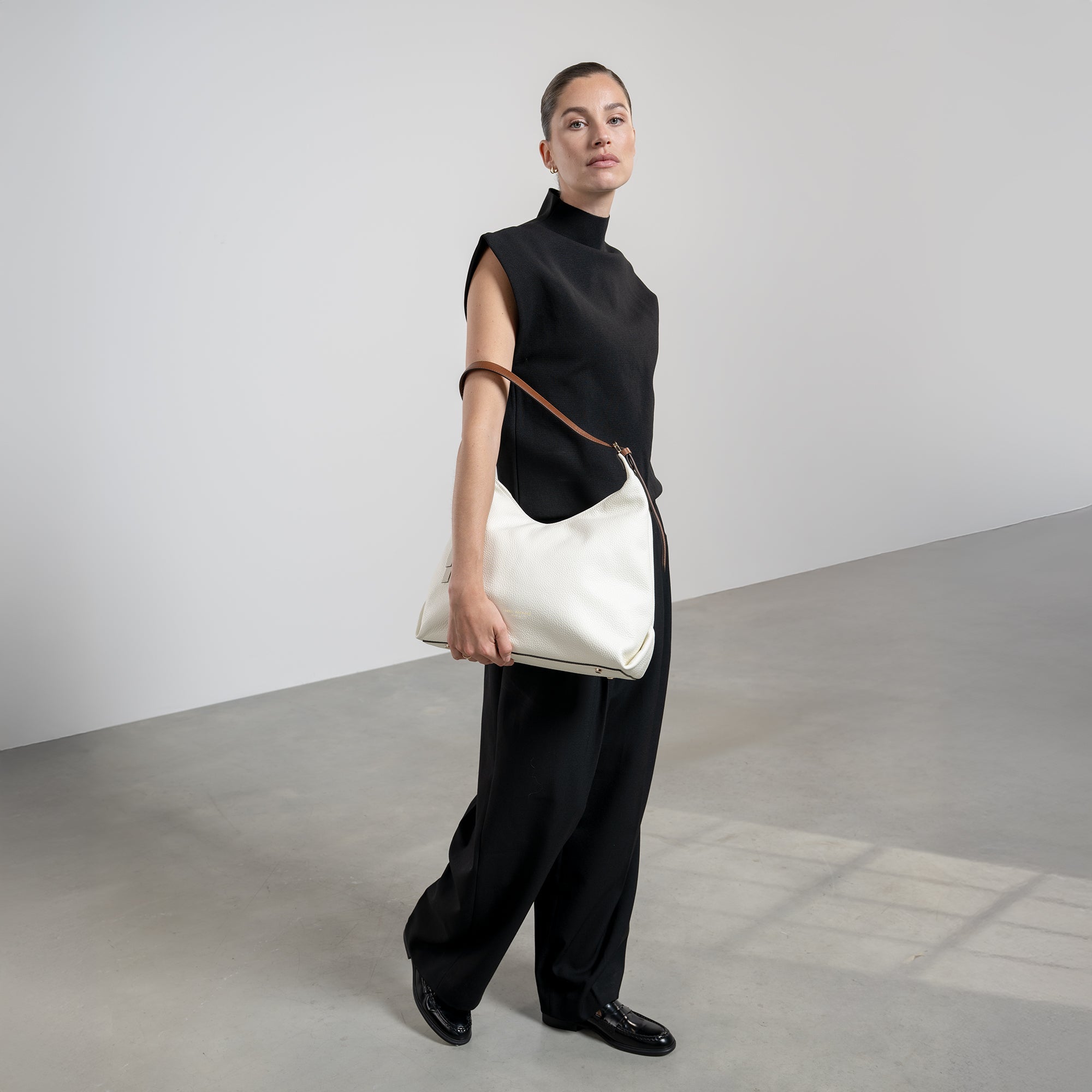 Honoré Muriel cream calfskin leather shoulder bag