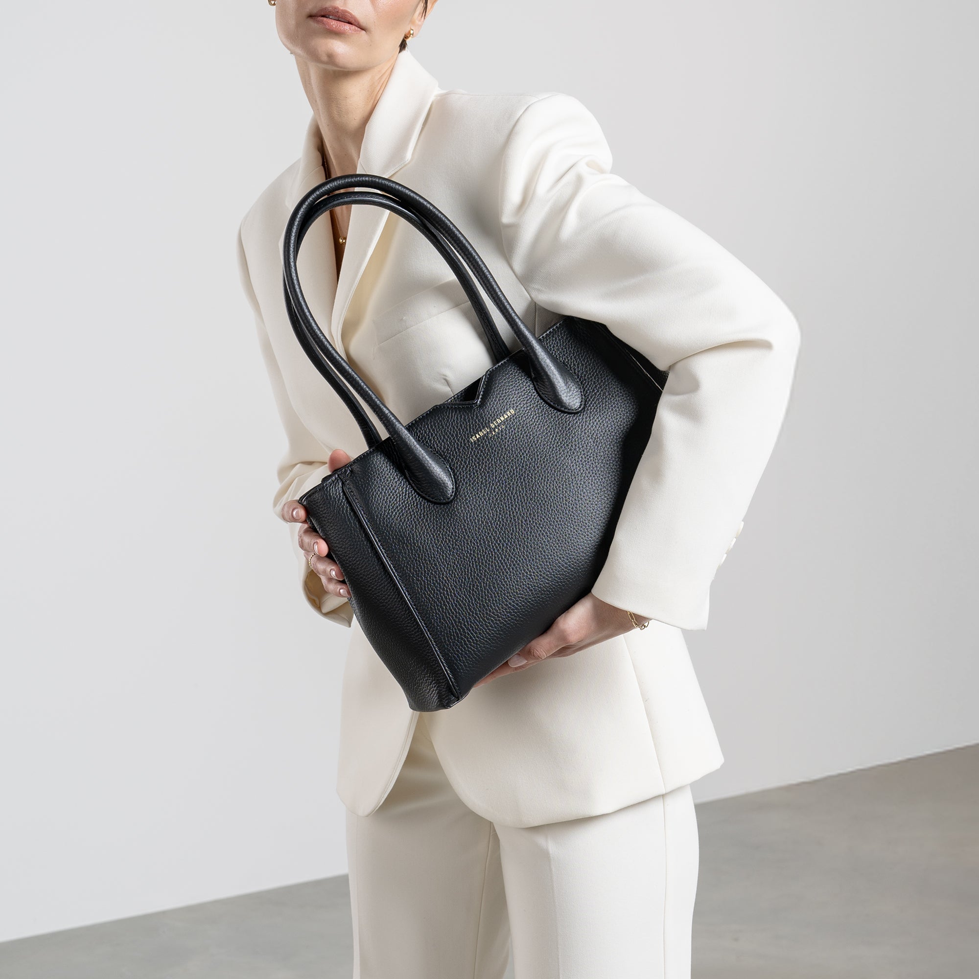 Cadeau d'Isabel black calfskin leather handbag and wallet set