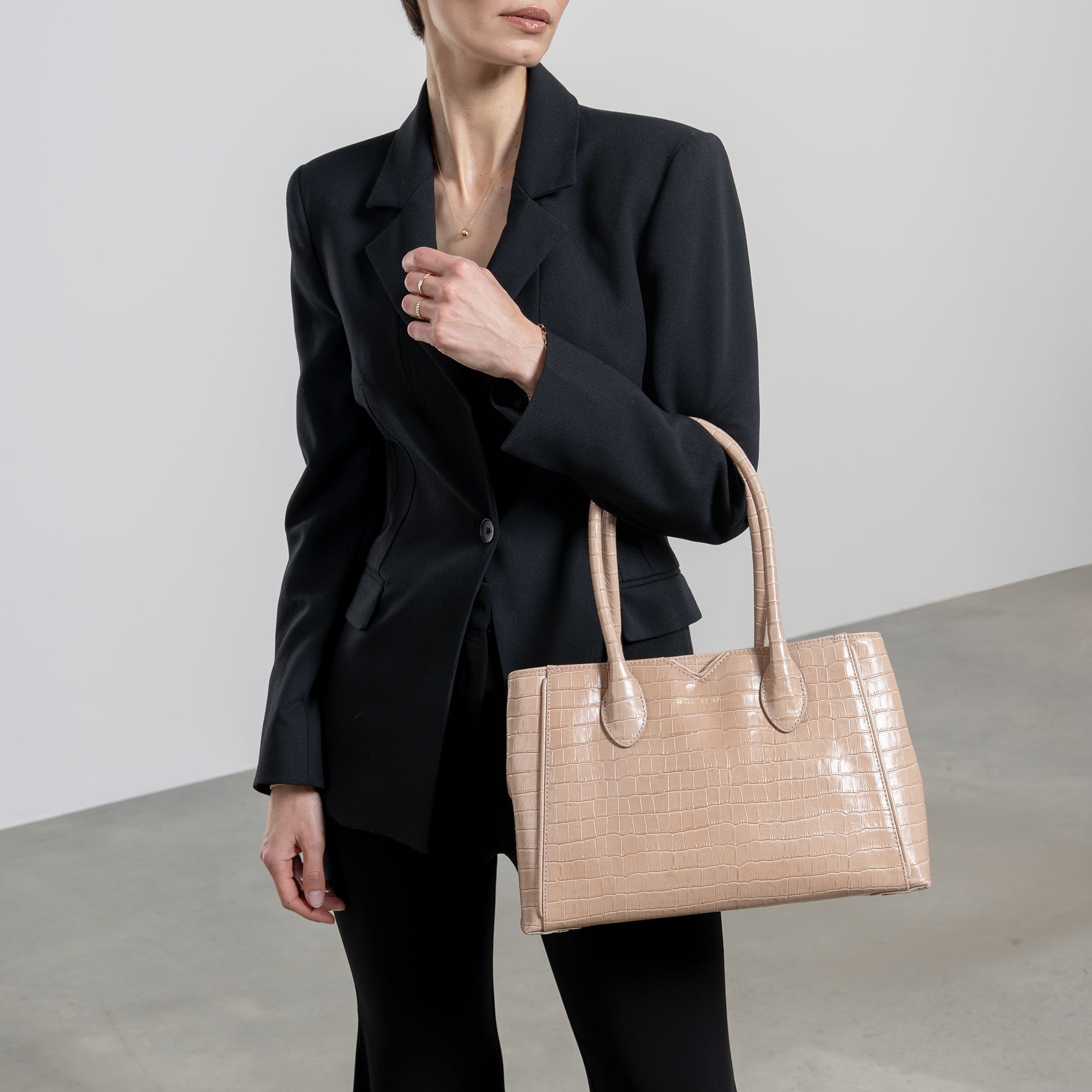 Cadeau d'Isabel croco black calfskin leather handbag and wallet set