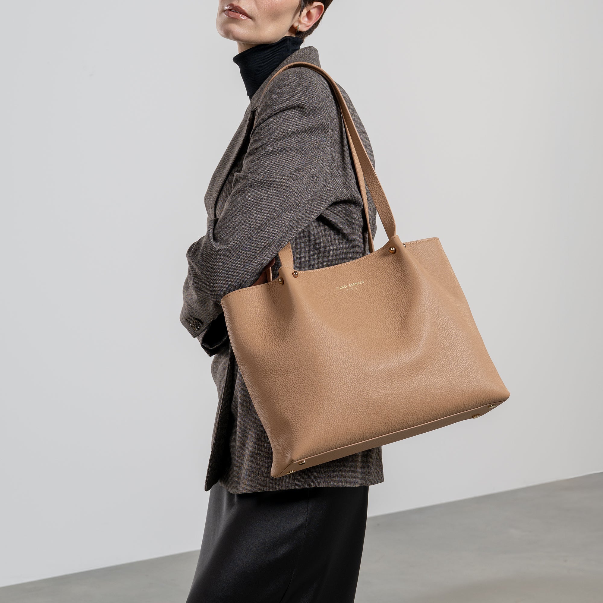 Cadeau d'Isabel camel calfskin leather shopper and wallet set