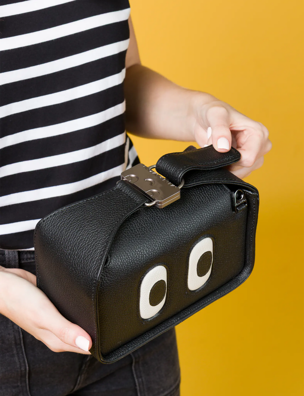 Benji Small Crossbody Black Leather Bag - Look Up 👀