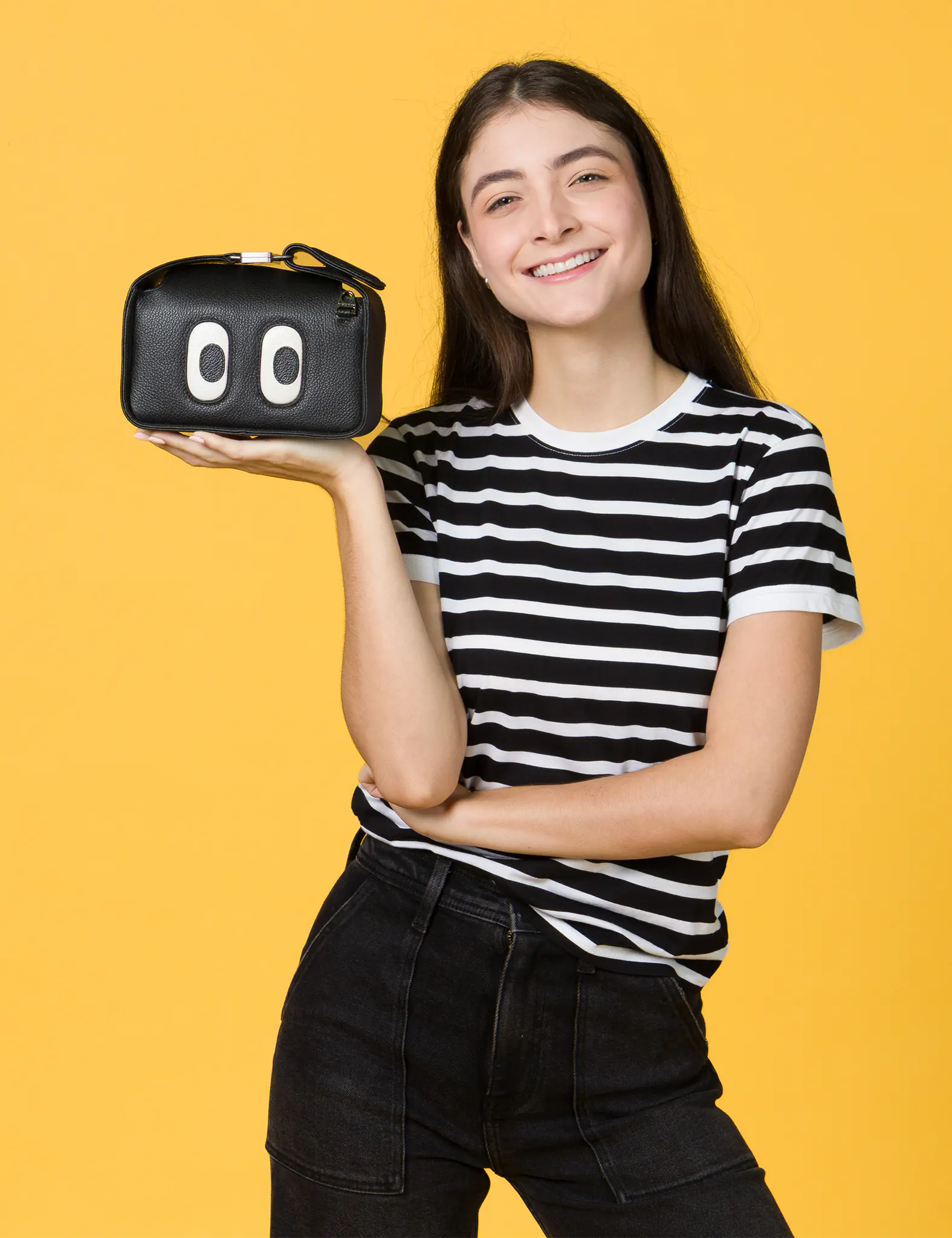Benji Small Crossbody Black Leather Bag - Look Up 👀