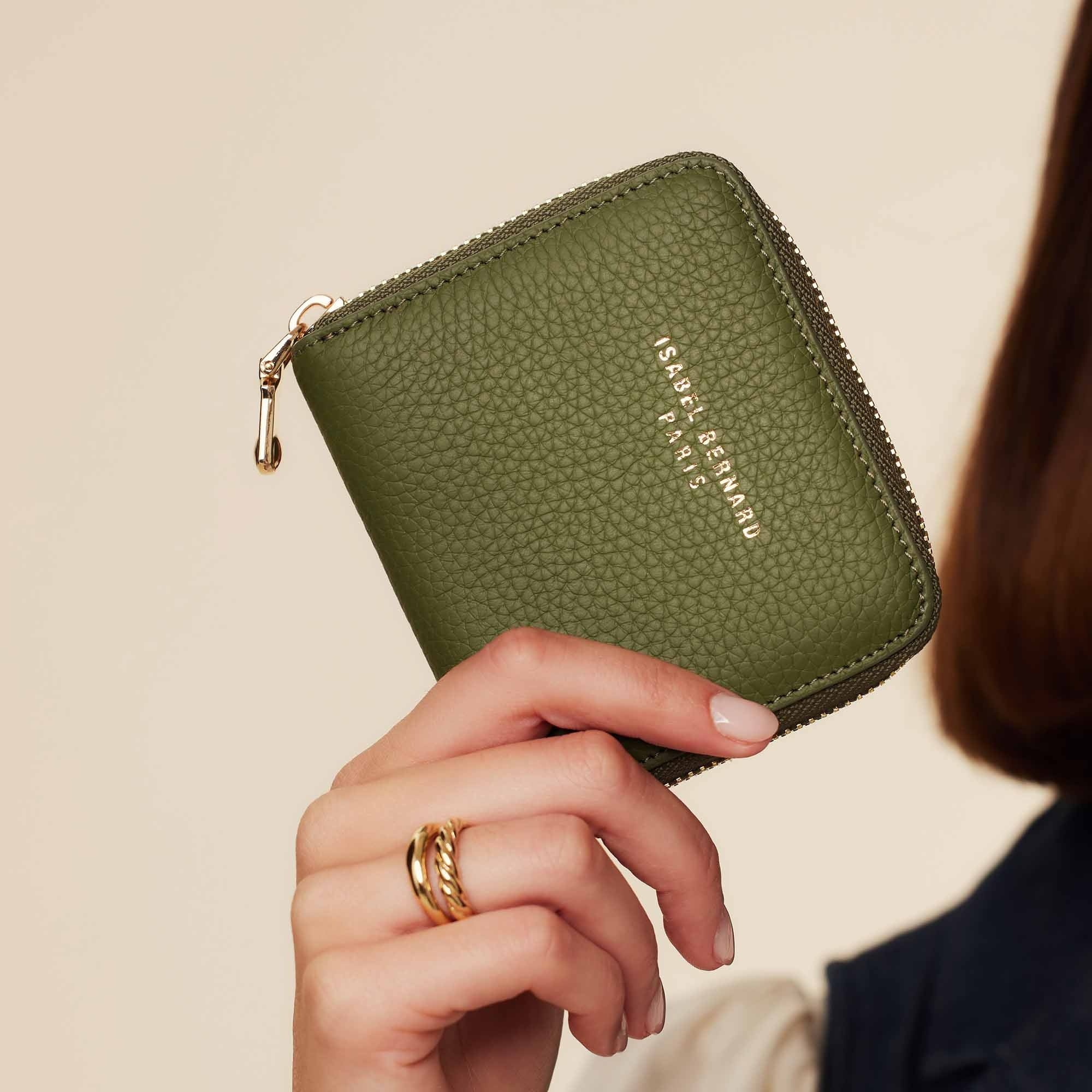 Cadeau d'Isabel green calfskin leather handbag and wallet set
